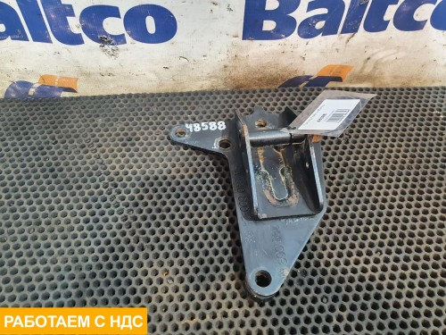 Кронштейн кабины левый